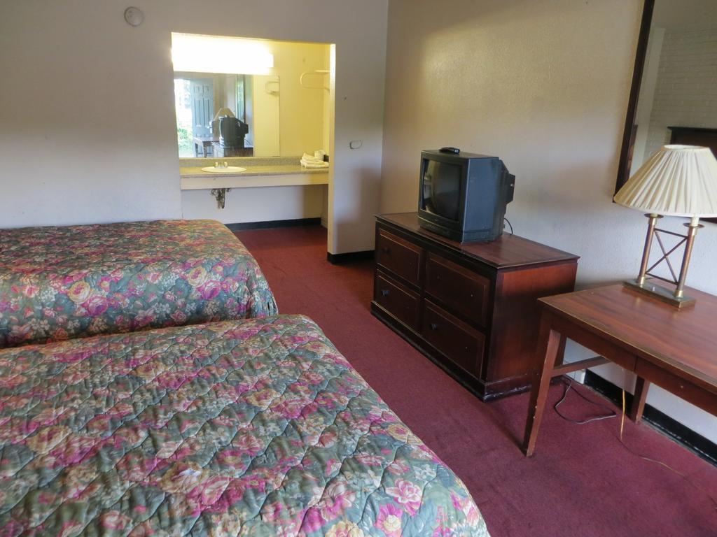 A2B Budget Hotel Decatur Room photo